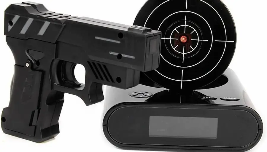 <strong>Gun Alarm Clock – Shoot Alarm Clock – Shoot Target Alarm Clock – Alarm Clock with Laser Gun</strong>